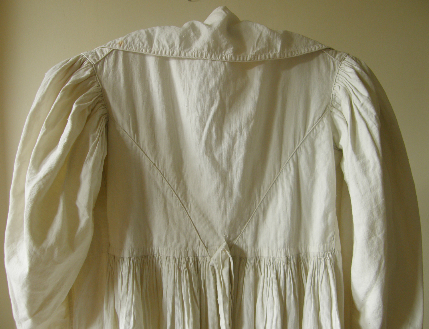 Photographs of nightgown belonging to Sarah Benson Walker: 1812-1893 ...